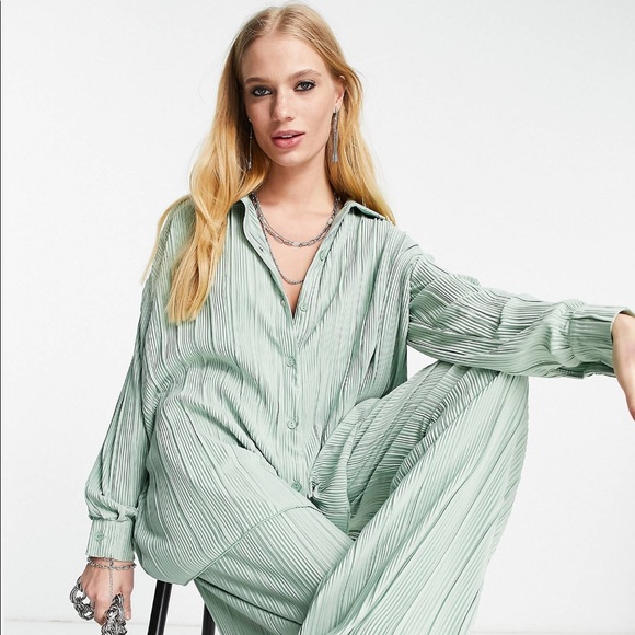 4th & Reckless Oversized Sage Green Plisse Shirt - US size 6 - Picture 1 of 8